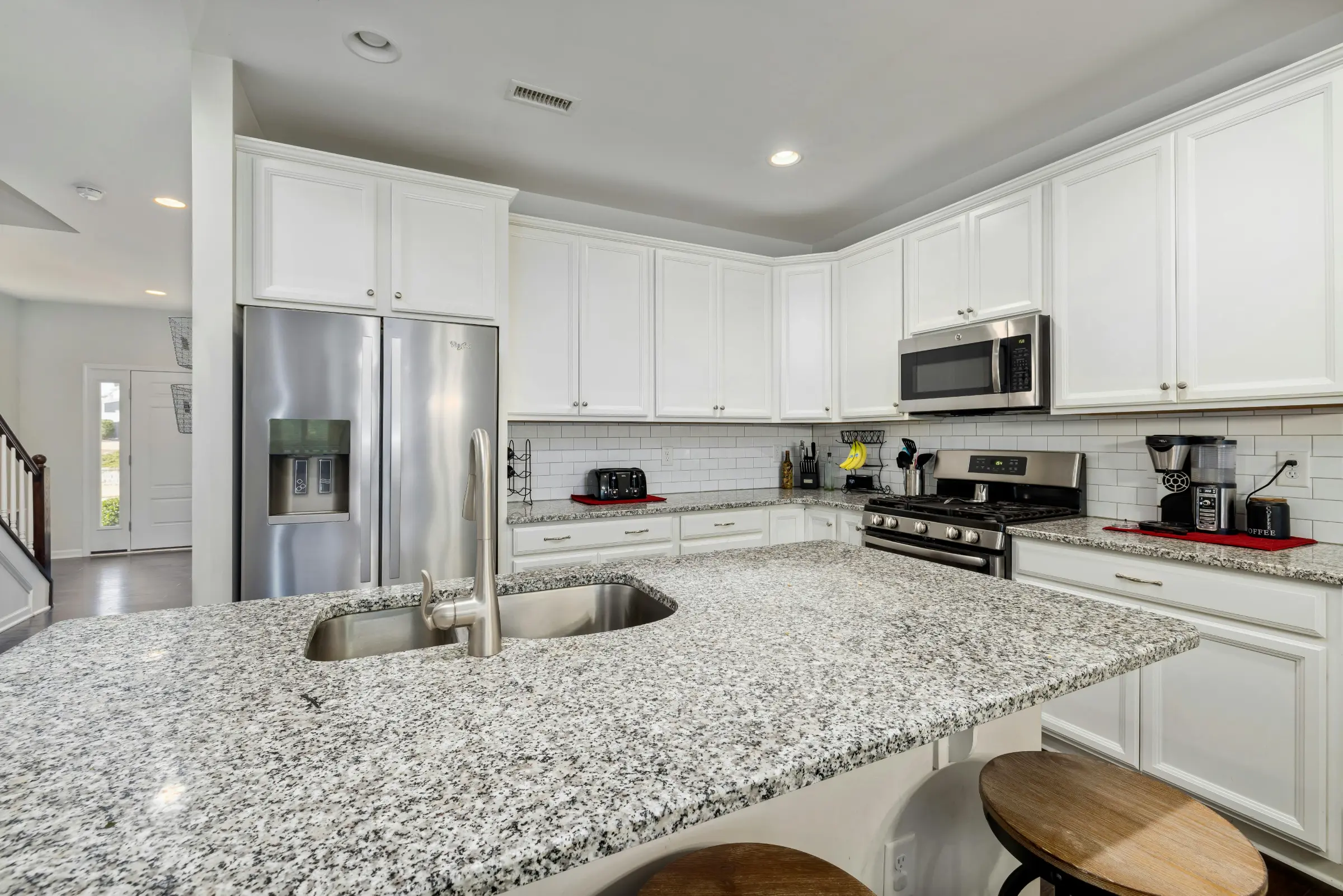 sample image for topic on best materials for kitchen countertops